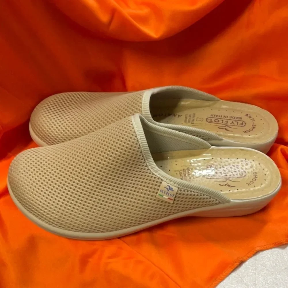 Fly Flot Womens 38 7 Tan Slip On Shoe